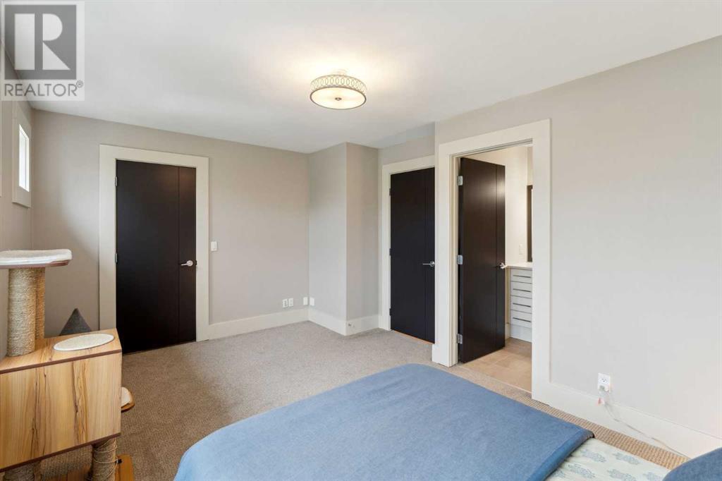 Single Family House for Sale in  Westmount Road NW Hillhurst Calgary 