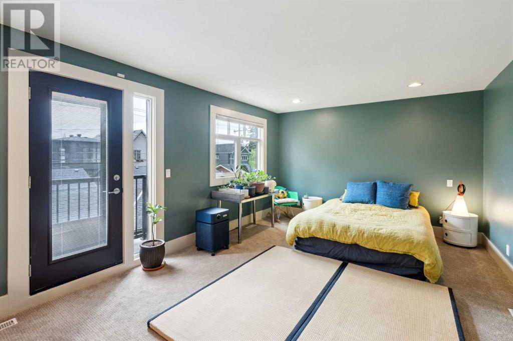 Single Family House for Sale in  Westmount Road NW Hillhurst Calgary 