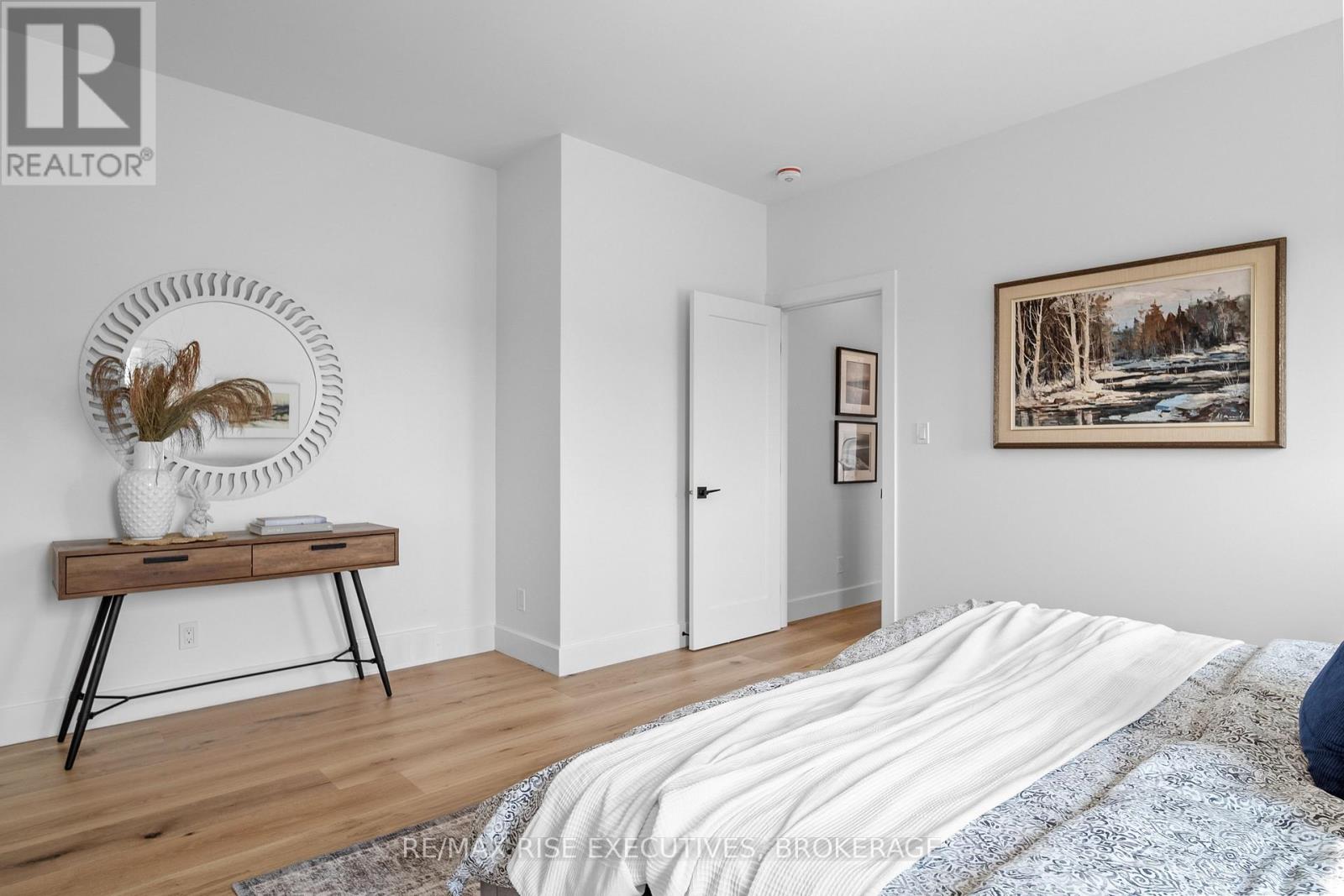 Photo 6 of 2710 Delmar Street, Kingston ON