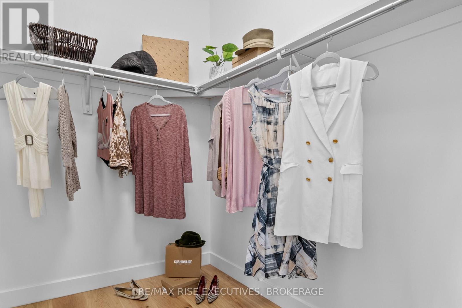 Photo 8 of 2710 Delmar Street, Kingston ON