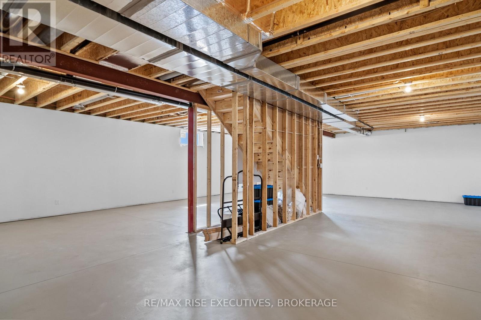 Photo 16 of 2710 Delmar Street, Kingston ON