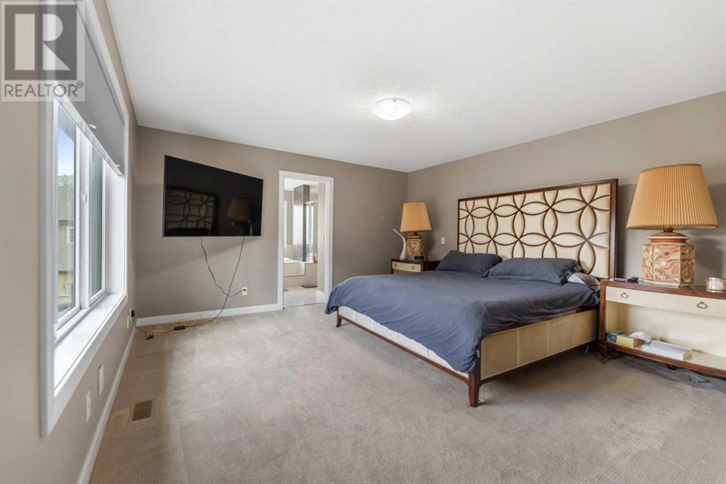 Single Family House for Sale in  Quarry Drive SE Douglasdale/Glen Calgary 