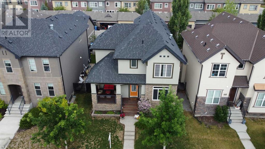 Single Family House for Sale in  Quarry Drive SE Douglasdale/Glen Calgary 
