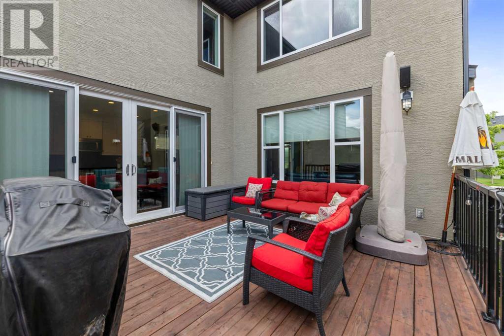 Single Family House for Sale in  Quarry Drive SE Douglasdale/Glen Calgary 