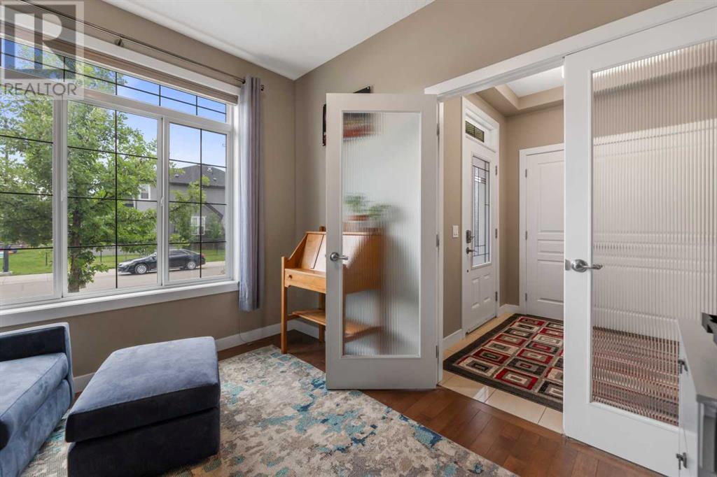 Single Family House for Sale in  Quarry Drive SE Douglasdale/Glen Calgary 