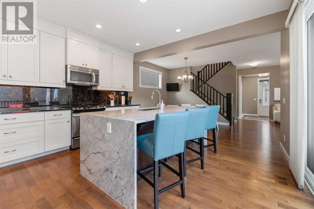 Single Family House for Sale in  Quarry Drive SE Douglasdale/Glen Calgary 