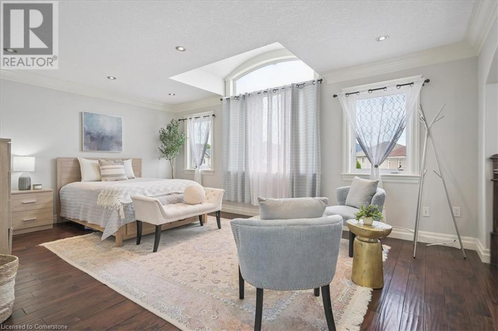 Photo 32 of 59 Newcastle Drive, Kitchener ON