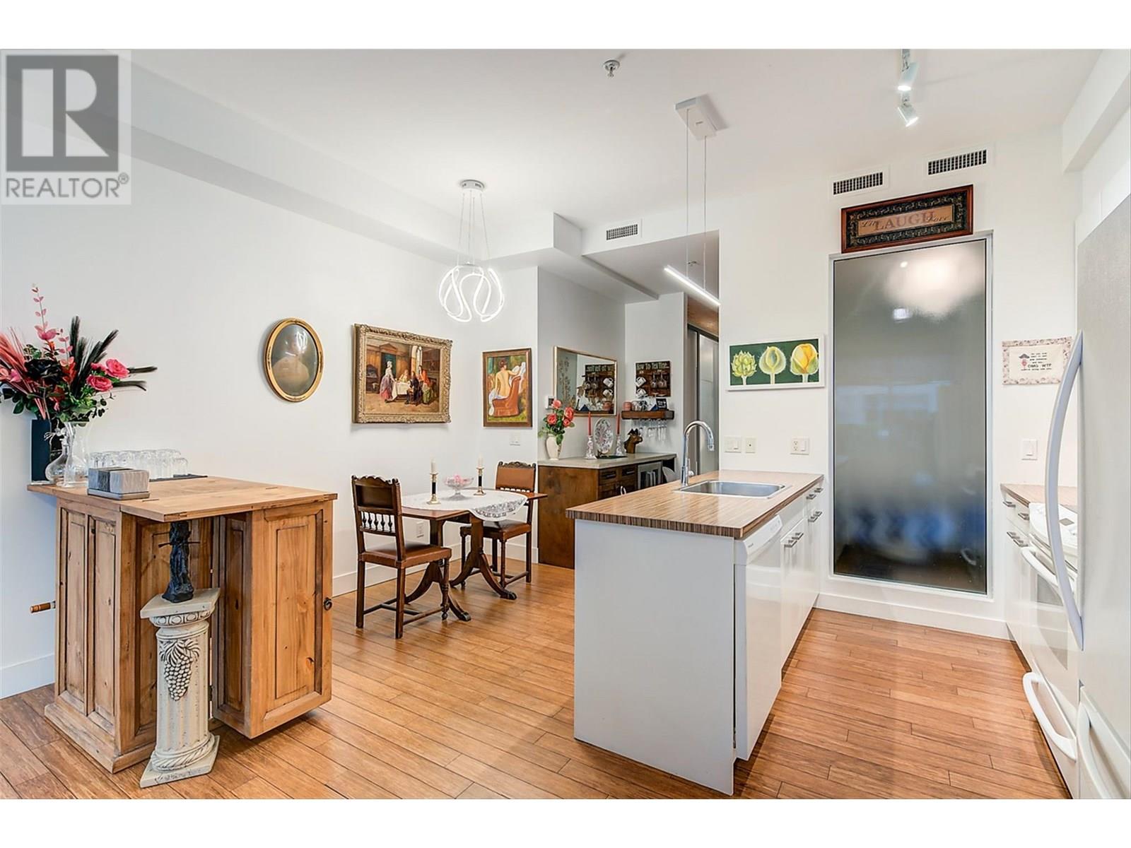 310 1289 Ellis Street, Kelowna