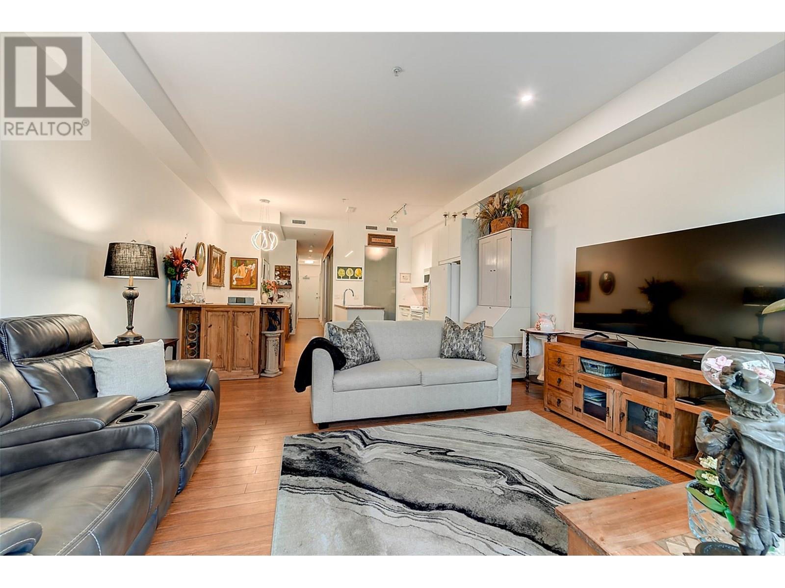 310 1289 Ellis Street, Kelowna