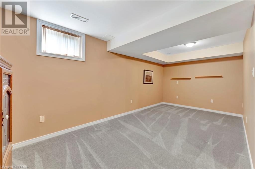 Photo 23 of 31 Moss Boulevard Unit 26, Dundas ON