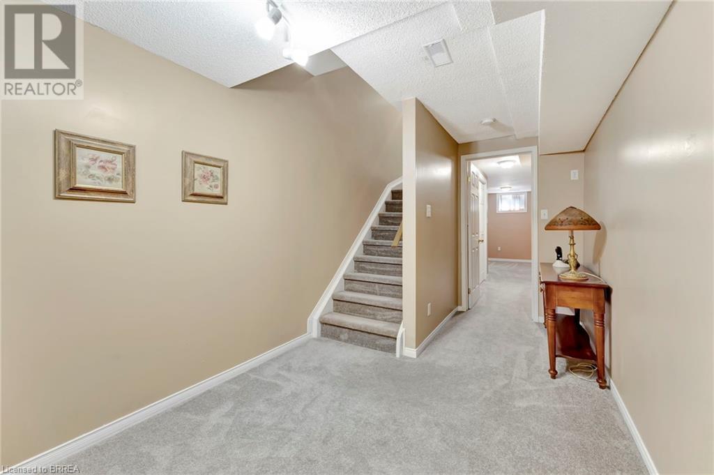 Photo 22 of 31 Moss Boulevard Unit 26, Dundas ON