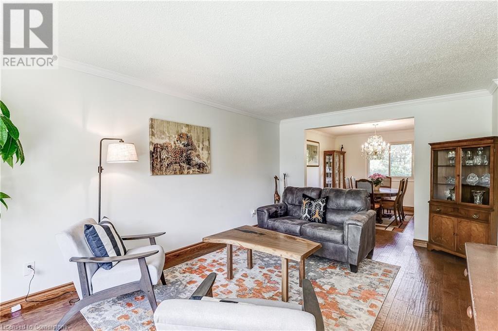 Photo 10 of 645 Dynes Road, Burlington ON