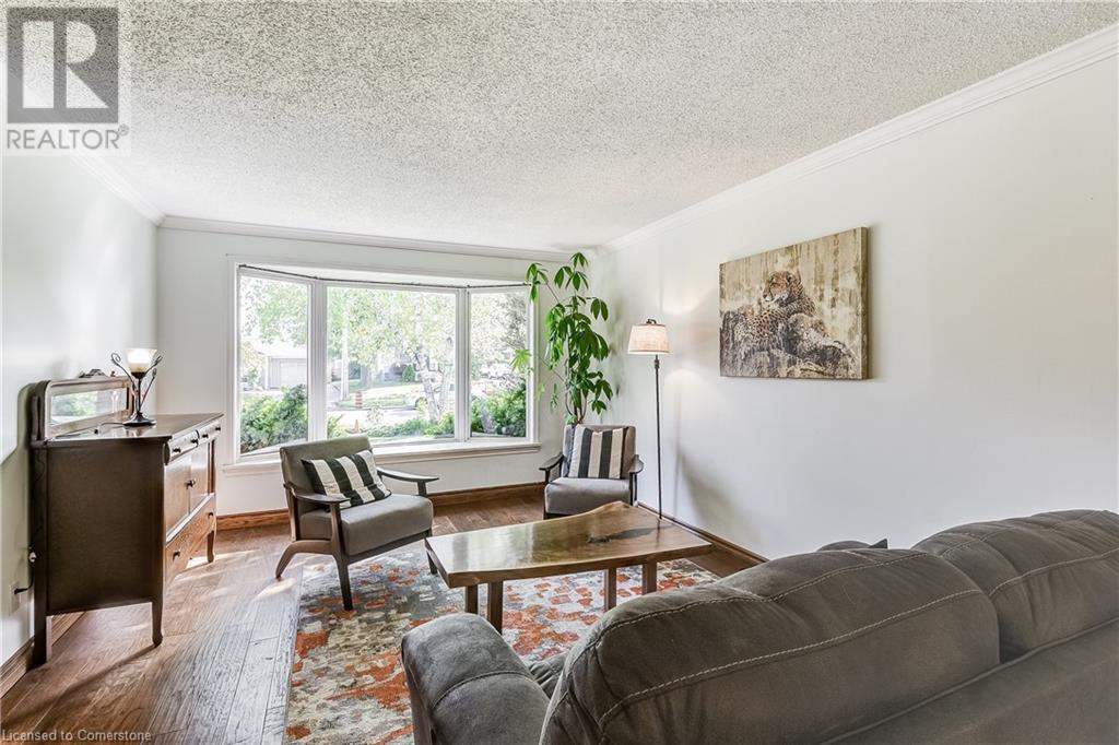 Photo 12 of 645 Dynes Road, Burlington ON