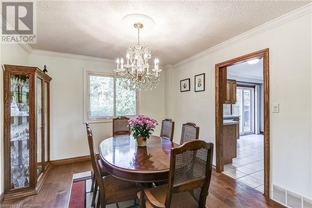Photo 13 of 645 Dynes Road, Burlington ON