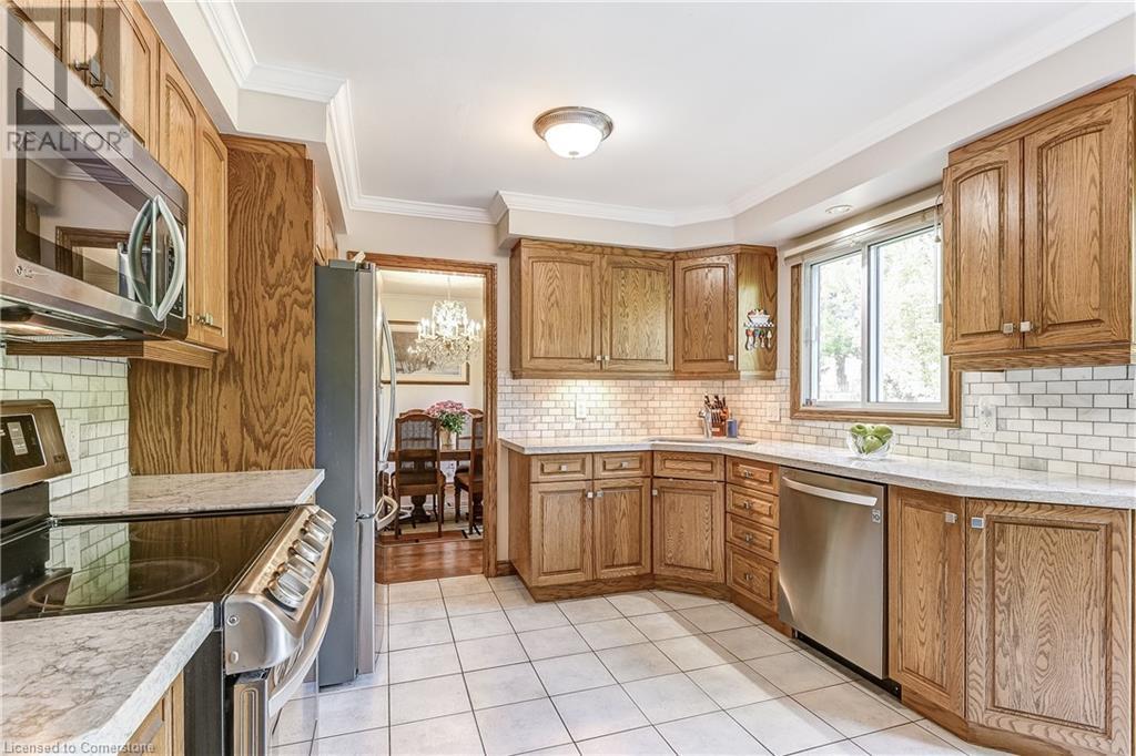 Photo 16 of 645 Dynes Road, Burlington ON