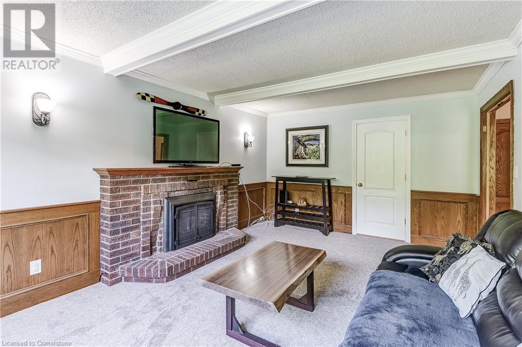 Photo 23 of 645 Dynes Road, Burlington ON