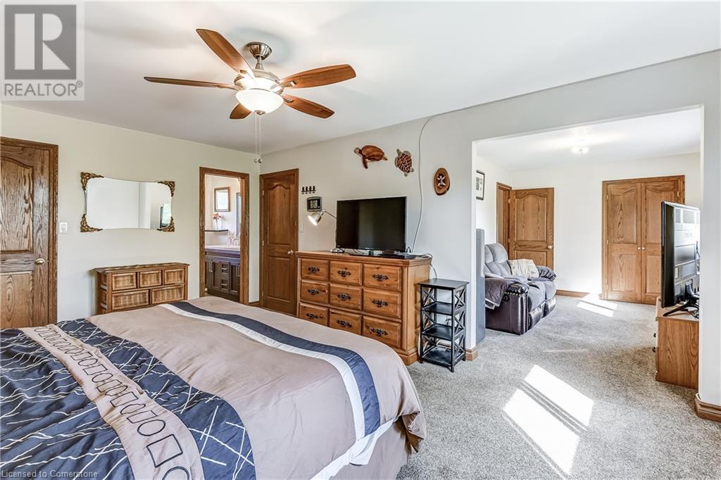 Photo 37 of 645 Dynes Road, Burlington ON