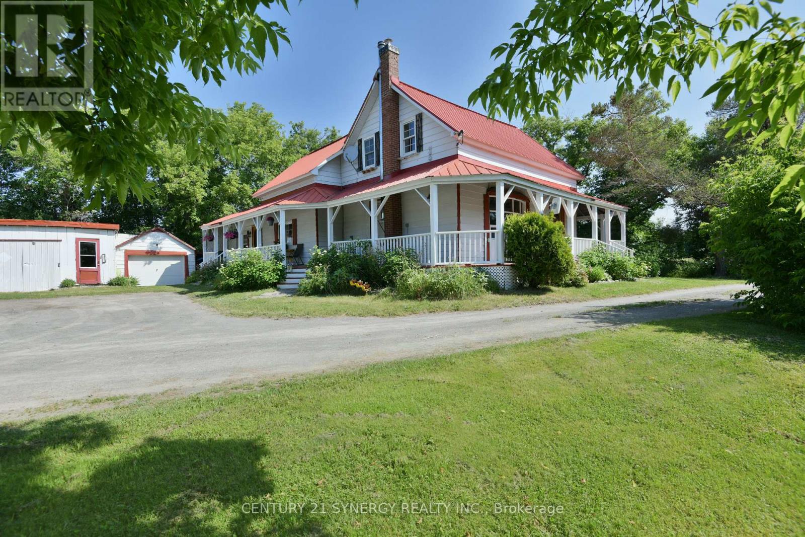 Photo 18 of 1519 Russett Drive, Mcnab Braeside ON