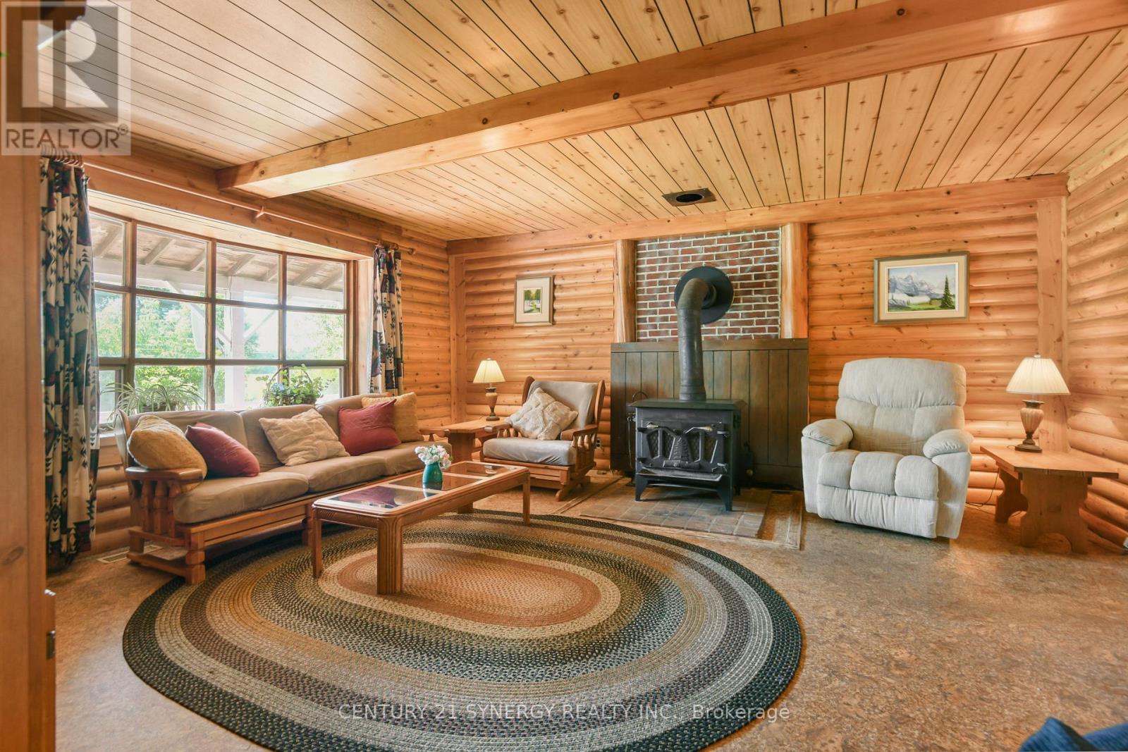 Photo 35 of 1519 Russett Drive, Mcnab Braeside ON