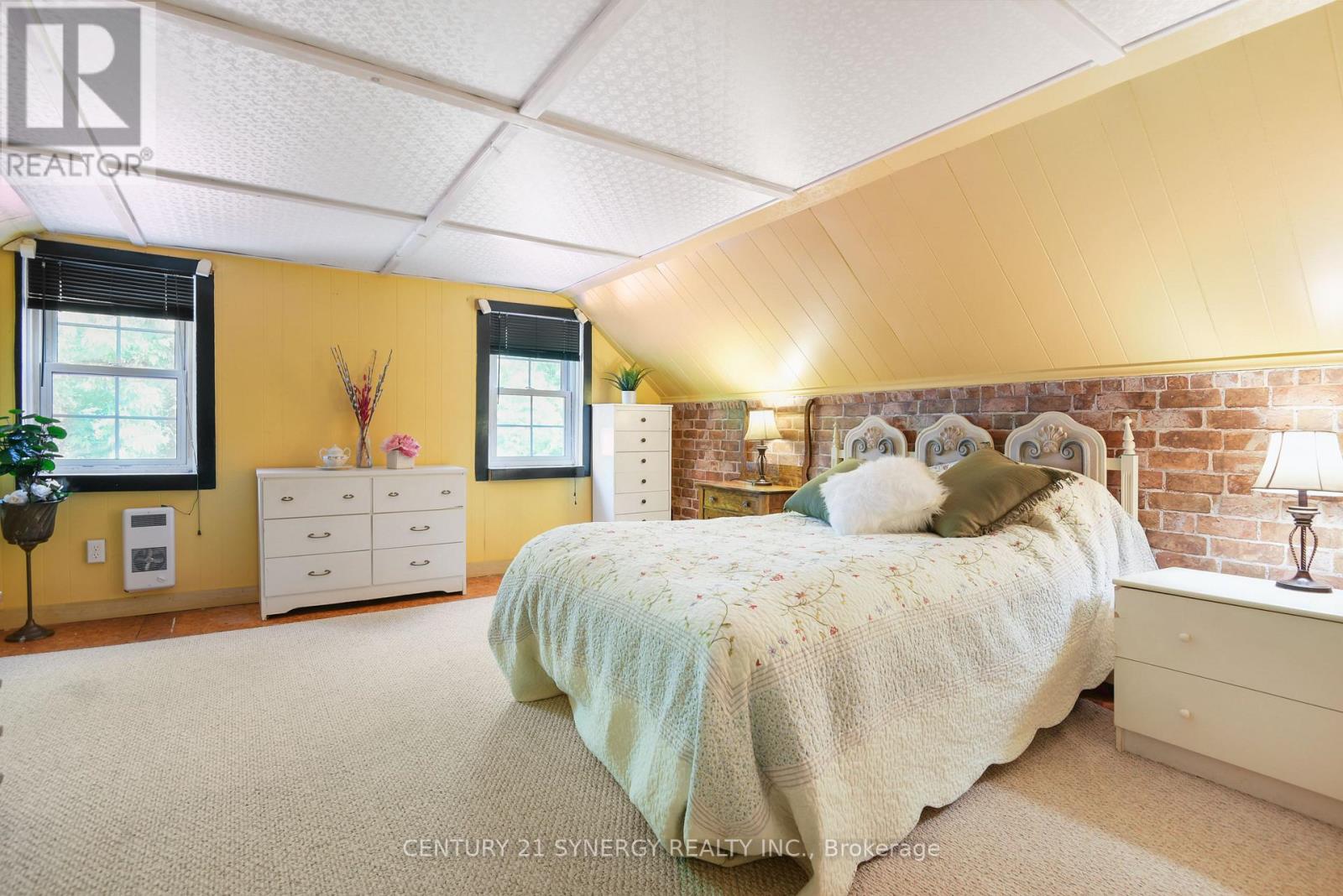 Photo 2 of 1519 Russett Drive, Mcnab Braeside ON