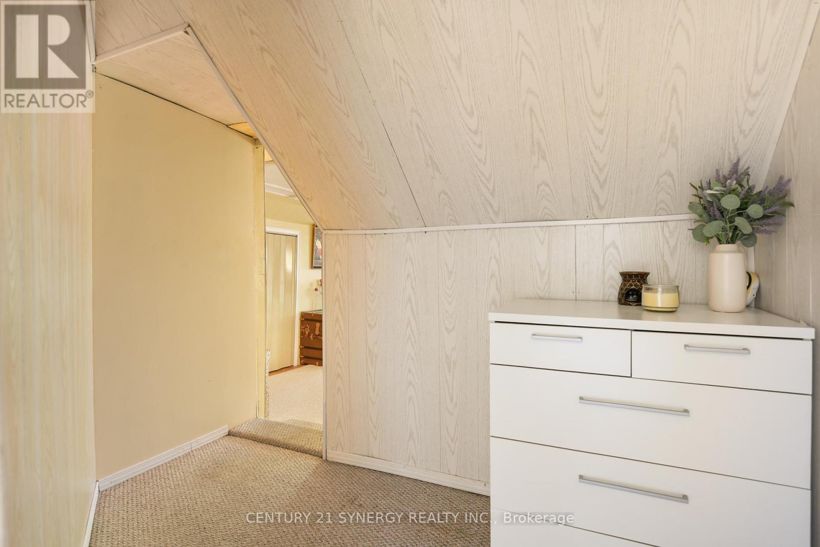 Photo 5 of 1519 Russett Drive, Mcnab Braeside ON