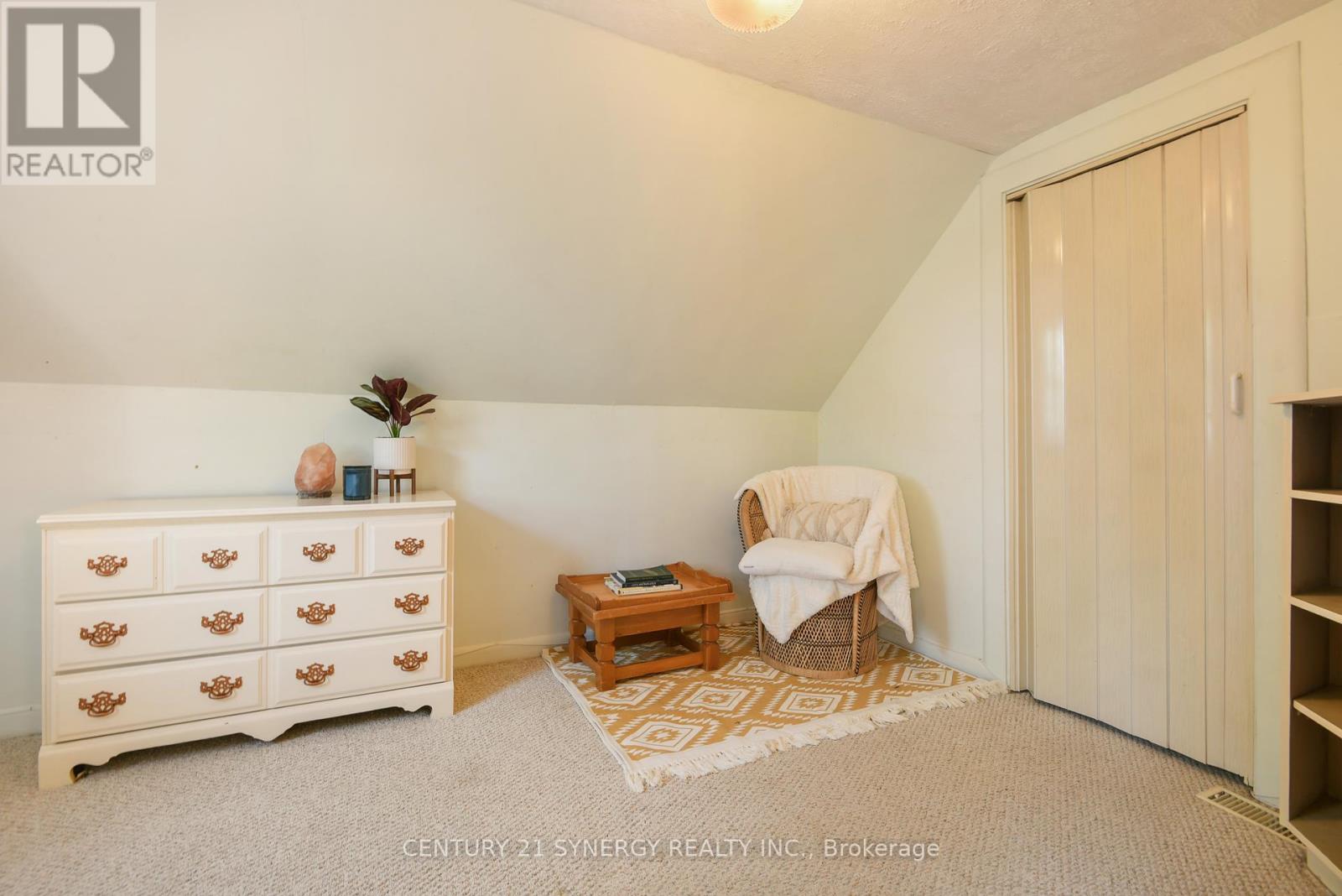 Photo 20 of 1519 Russett Drive, Mcnab Braeside ON