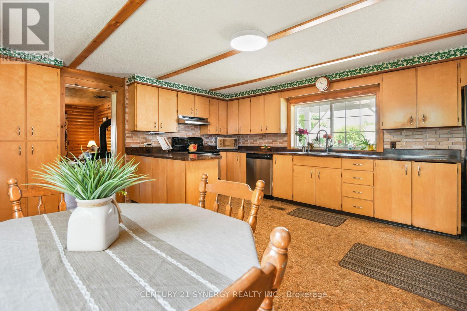 Photo 7 of 1519 Russett Drive, Mcnab Braeside ON
