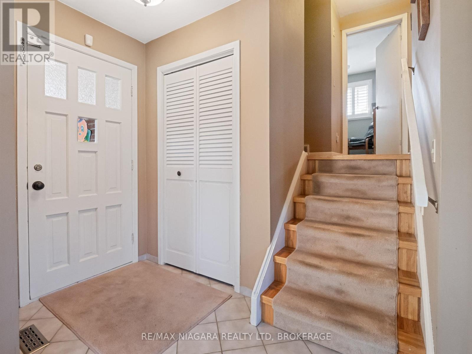 Photo 13 of 134 Champlain Drive N, Fort Erie ON