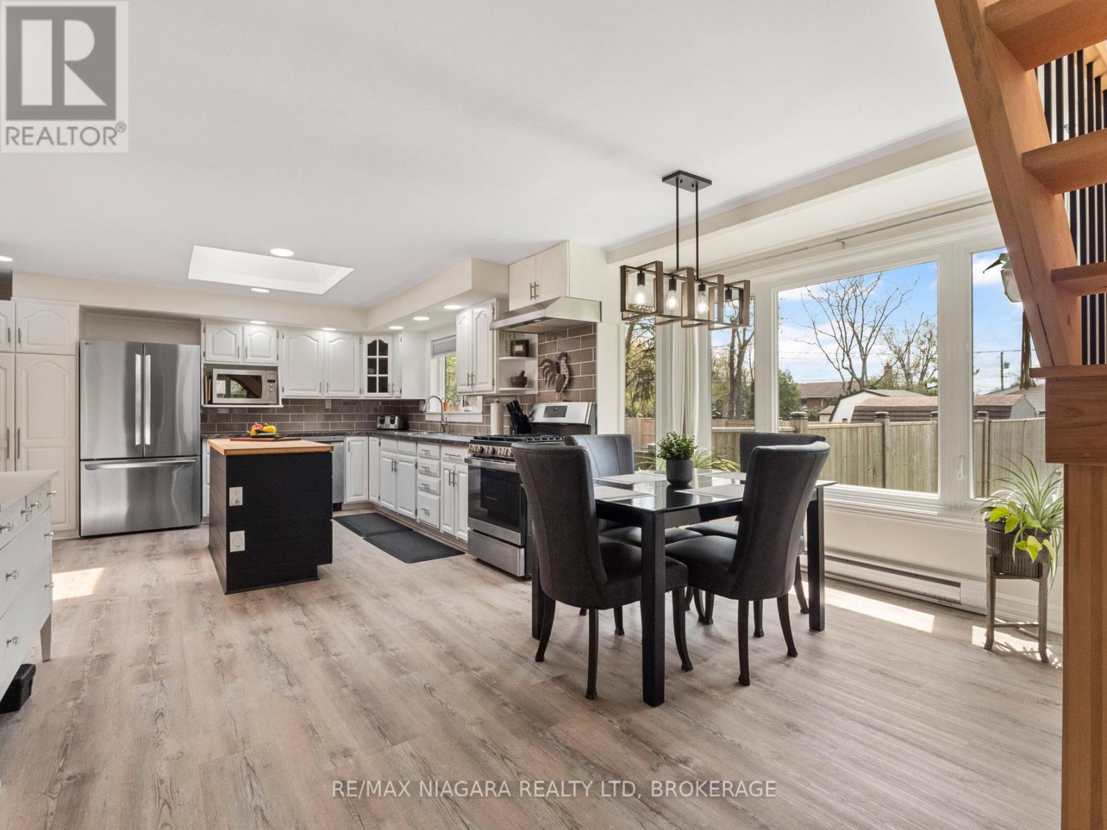 Photo 18 of 606 Scott Avenue, Fort Erie ON