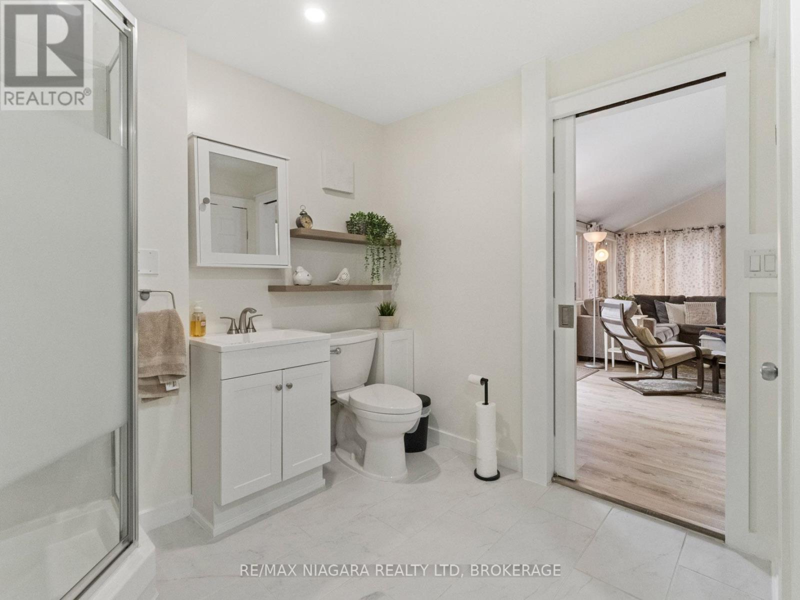 Photo 12 of 606 Scott Avenue, Fort Erie ON