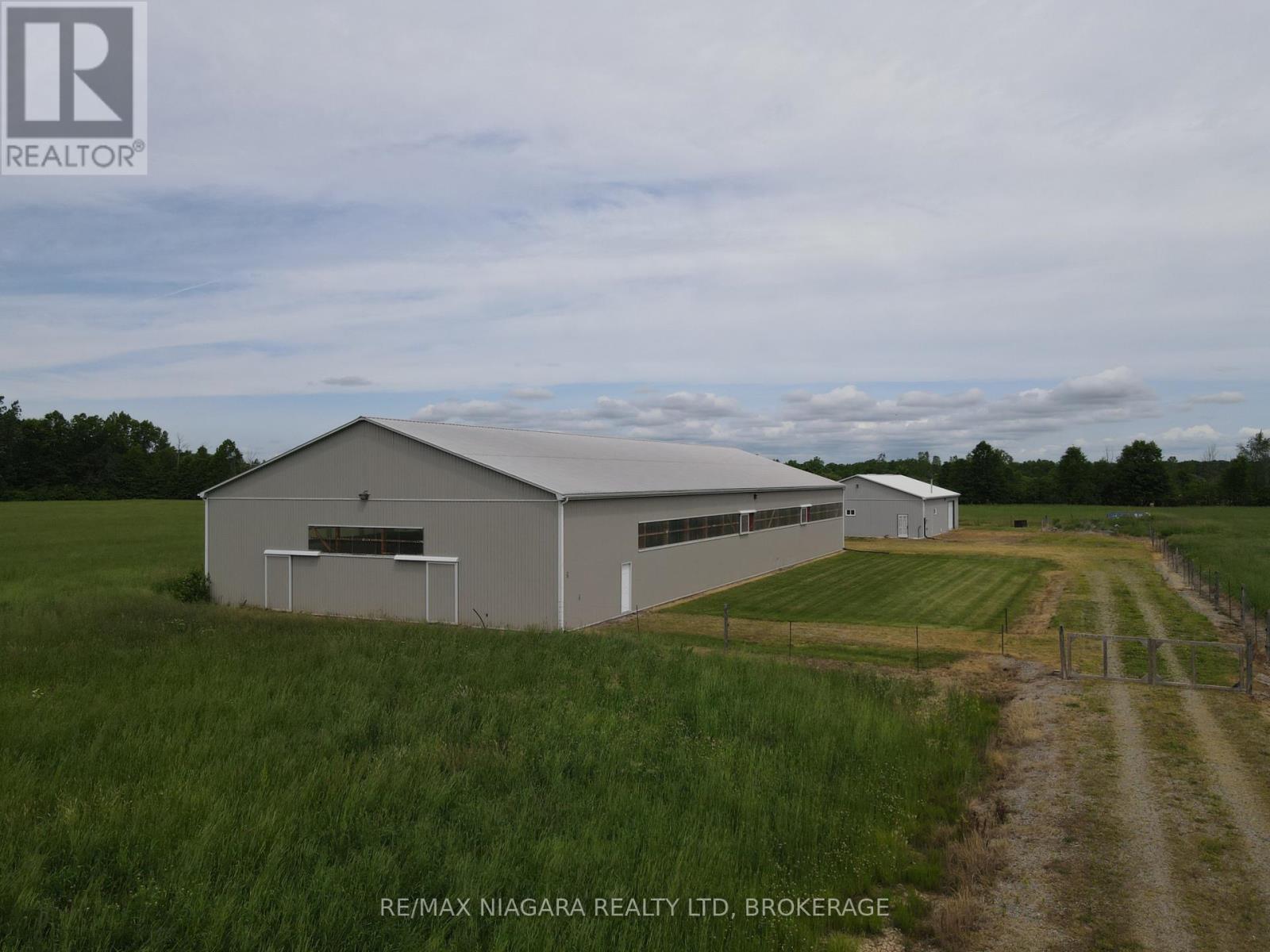 Photo 24 of 4300 Gilmore Road, Fort Erie ON