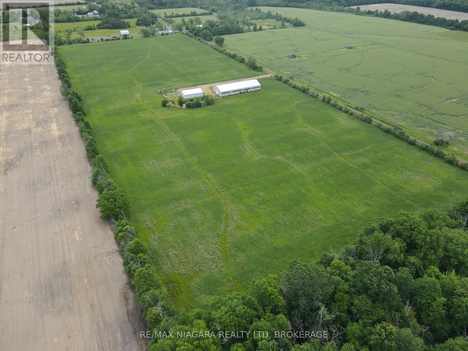 Photo 35 of 4300 Gilmore Road, Fort Erie ON