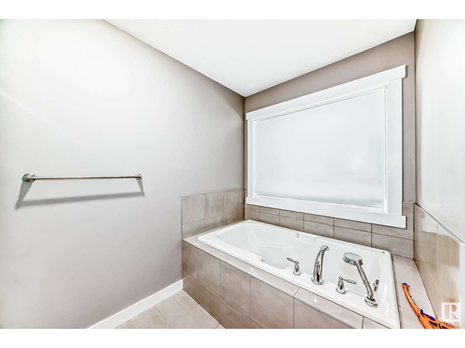 Photo 21 of 723 57 St Sw, Edmonton AB