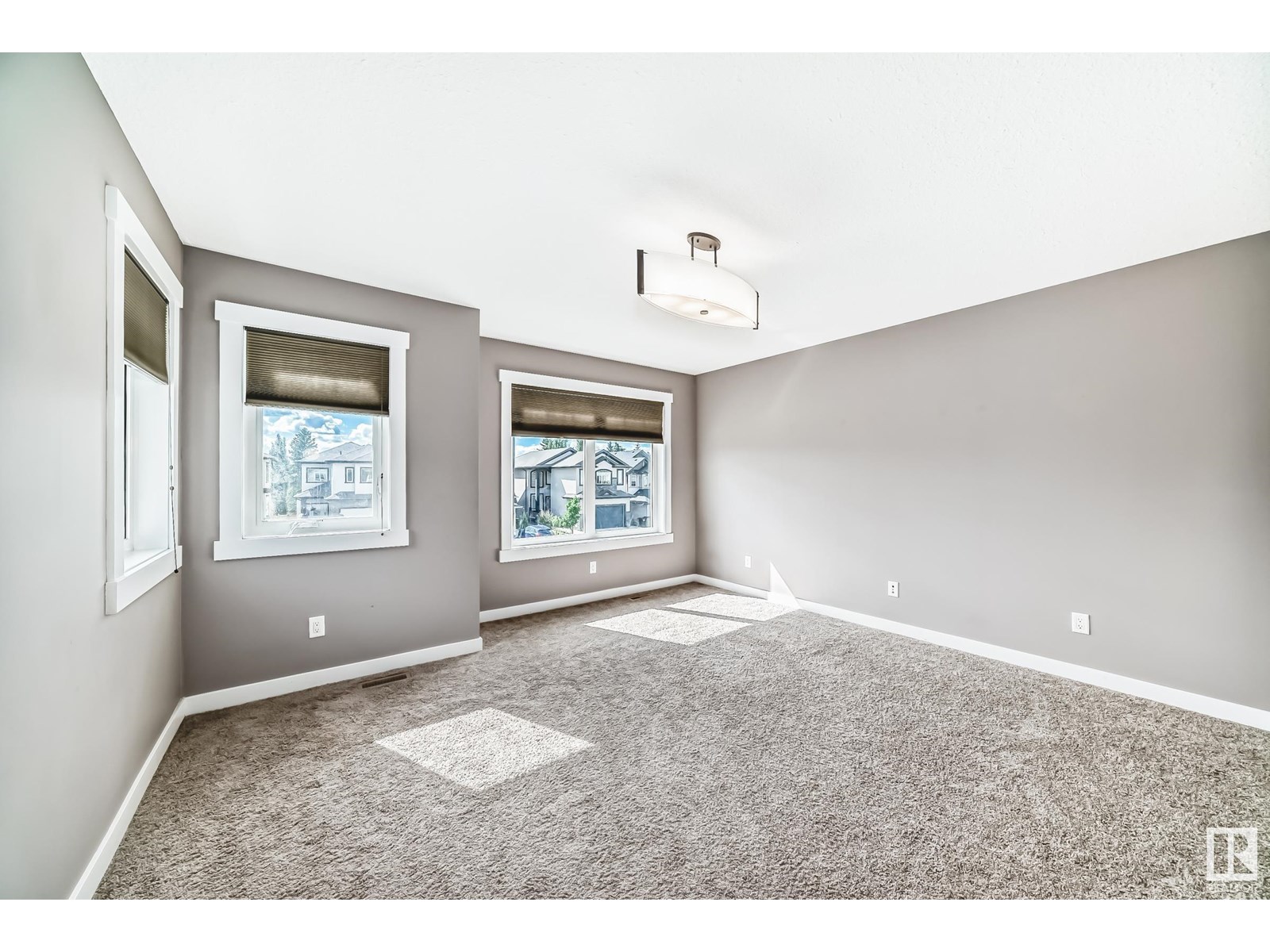 Photo 29 of 723 57 St Sw, Edmonton AB