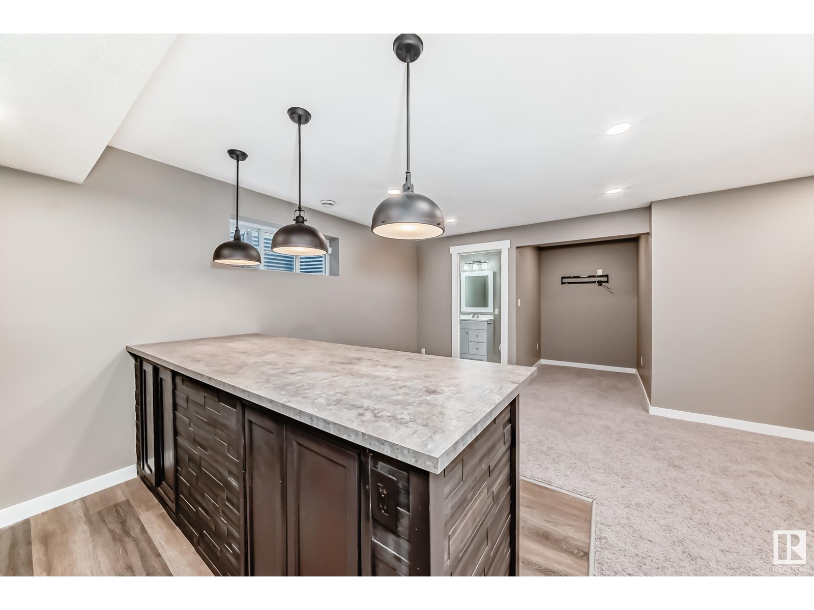 Photo 37 of 723 57 St Sw, Edmonton AB