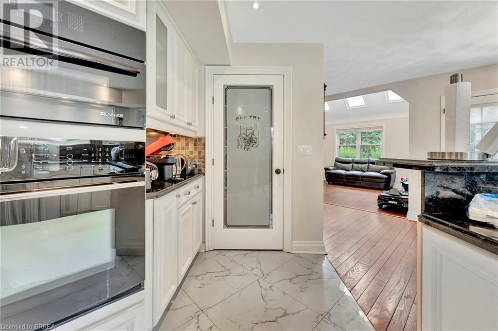 Photo 14 of 17 Lee Arn Court, Lynedoch ON