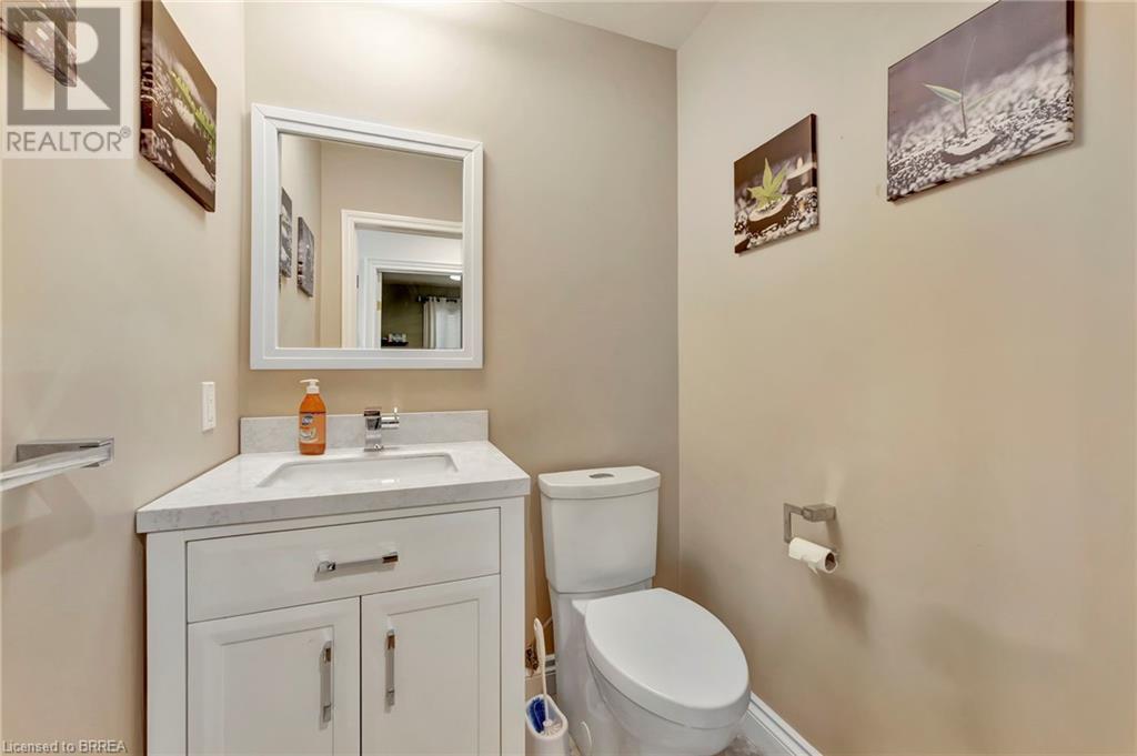 Photo 35 of 17 Lee Arn Court, Lynedoch ON