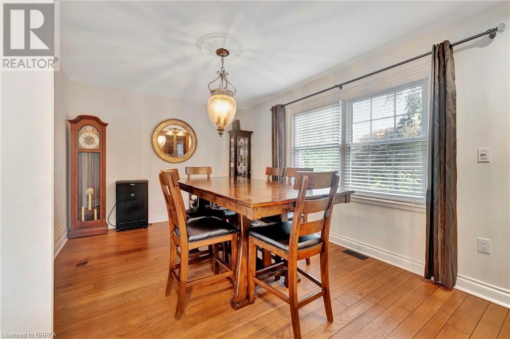 Photo 9 of 17 Lee Arn Court, Lynedoch ON