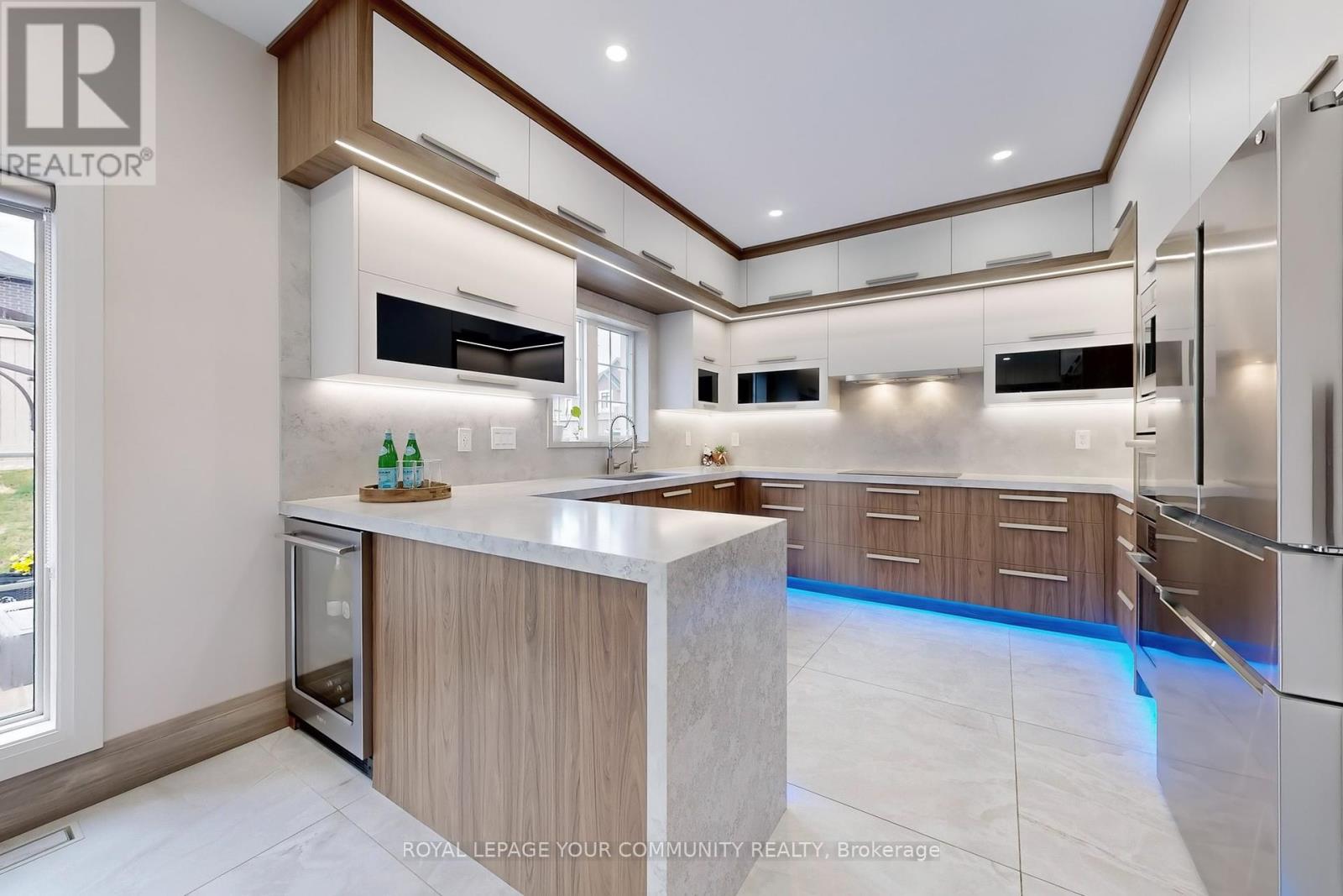 1 PRINCESS ISABELLA COURT, Vaughan (Patterson), Ontario