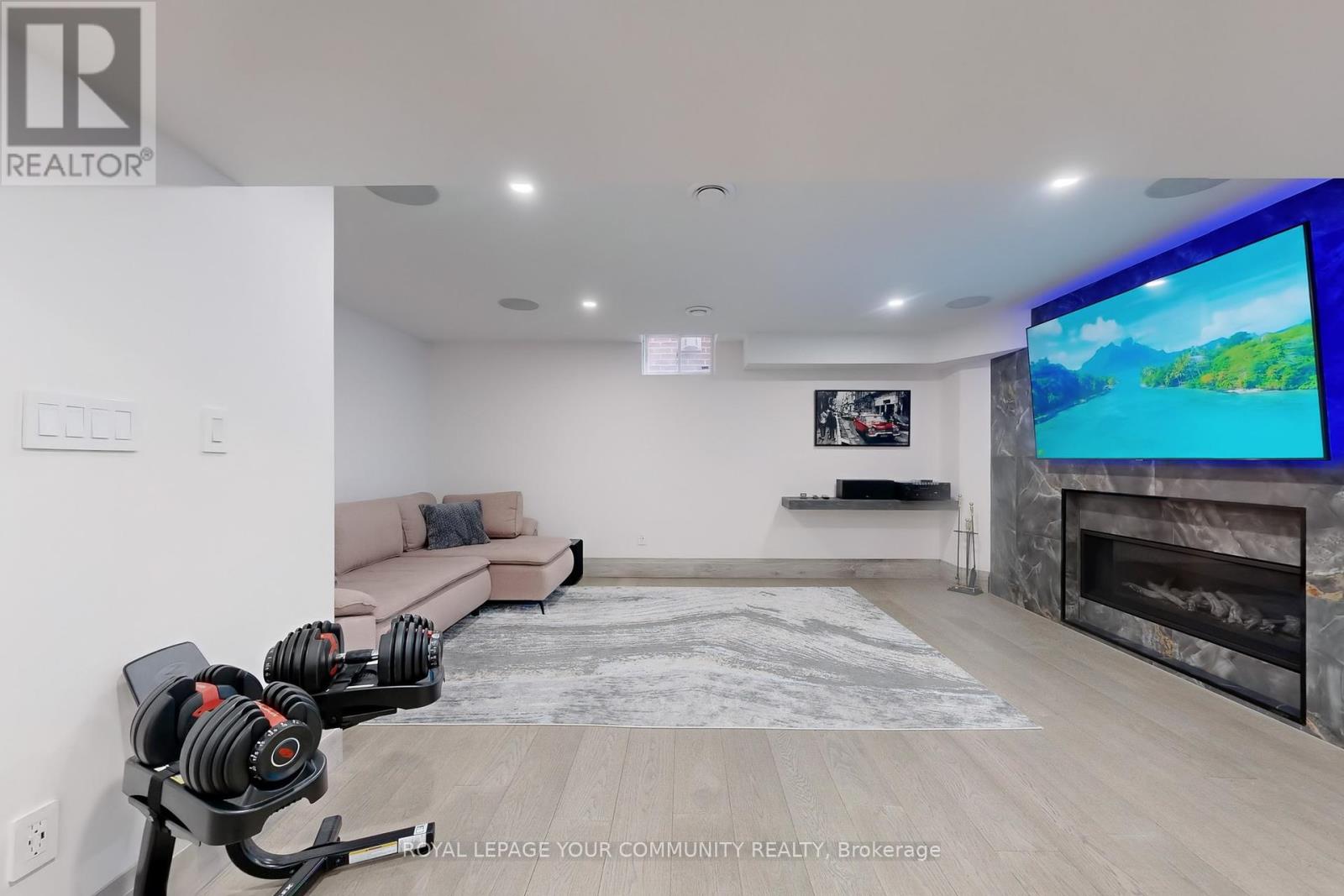 Single Family House for Sale in  PRINCESS ISABELLA COURT Vaughan (Patterson) 