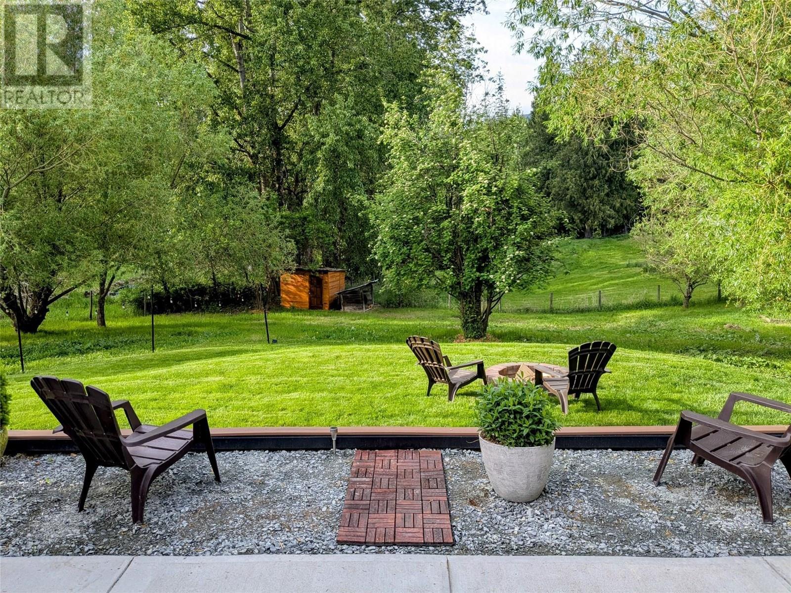 Photo 1 of 4152 51 Street, Creston BC