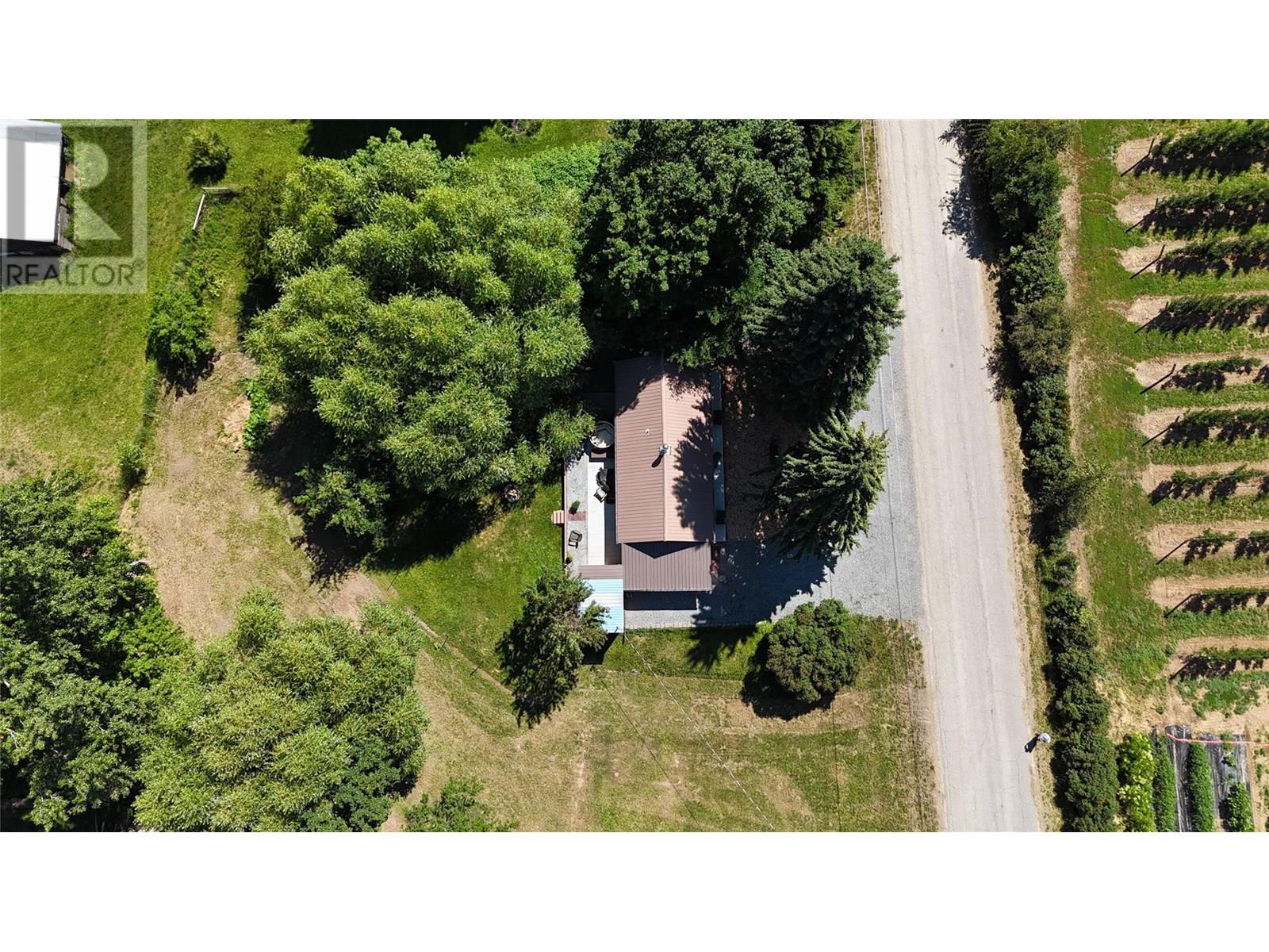 Photo 39 of 4152 51 Street, Creston BC