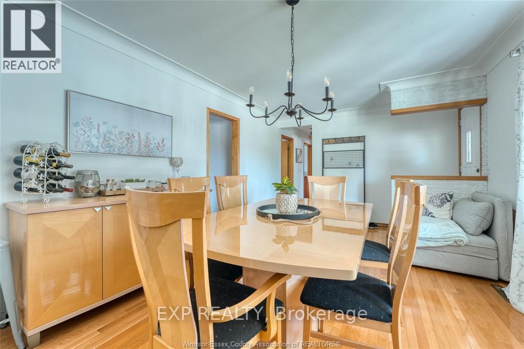 Photo 37 of 337 Evelyn Street, Lakeshore ON