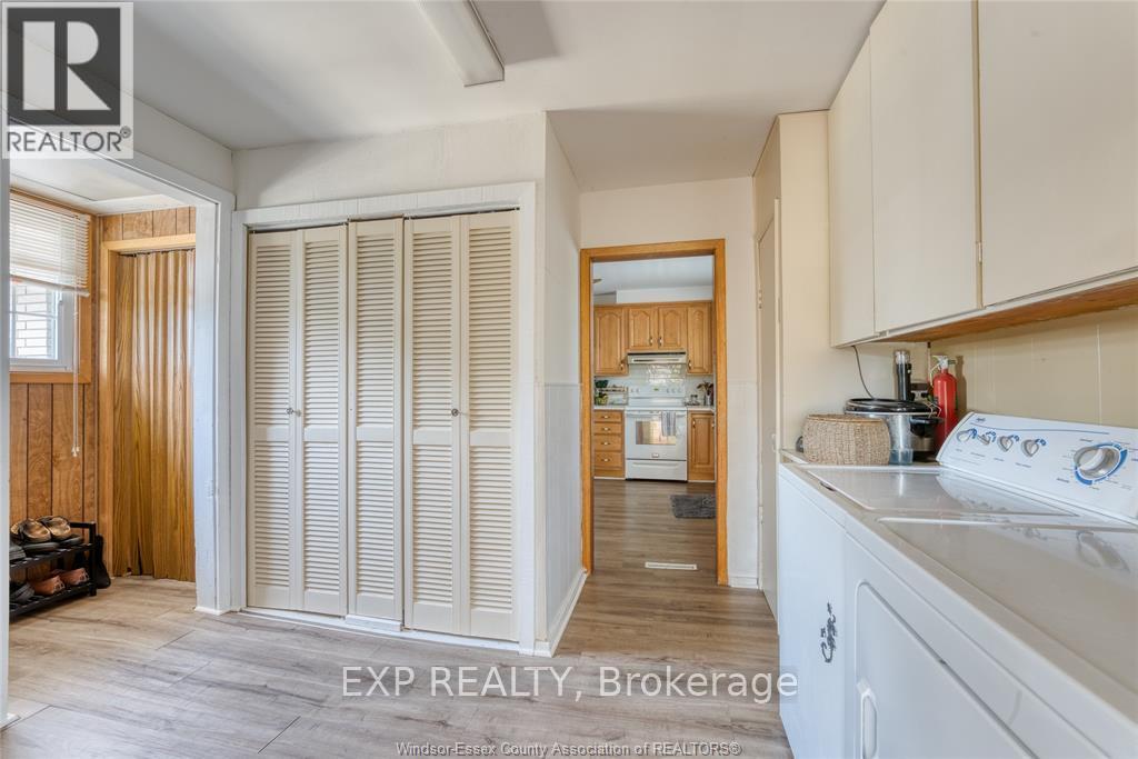 Photo 27 of 337 Evelyn Street, Lakeshore ON