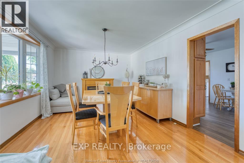 Photo 38 of 337 Evelyn Street, Lakeshore ON
