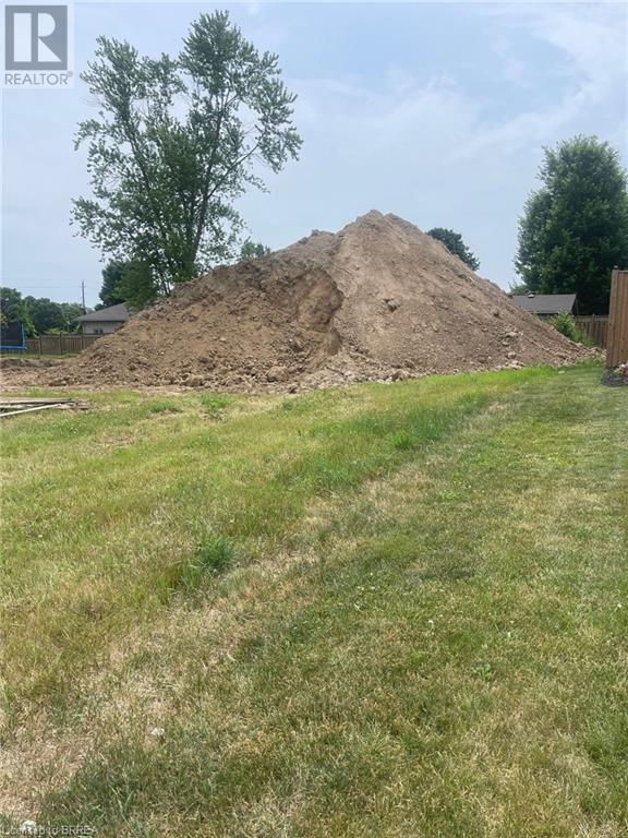 Photo 1 of 13 Sunview Drive, Norwich ON