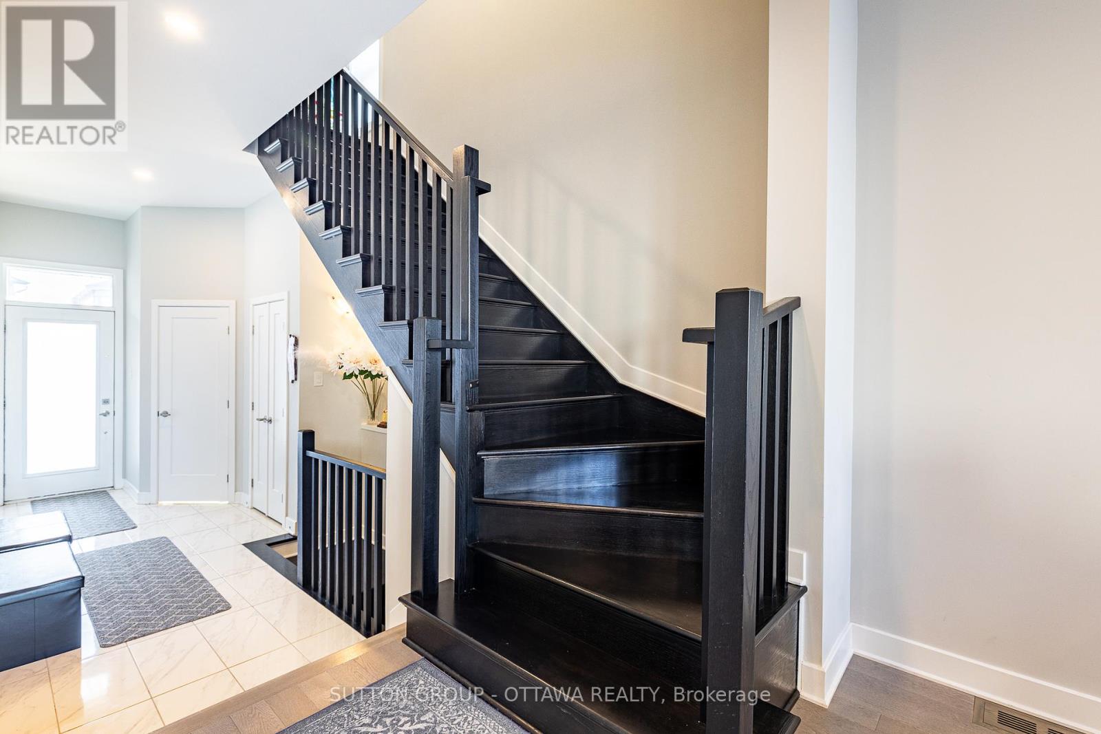 Photo 22 of 214 Big Dipper Street, Ottawa ON
