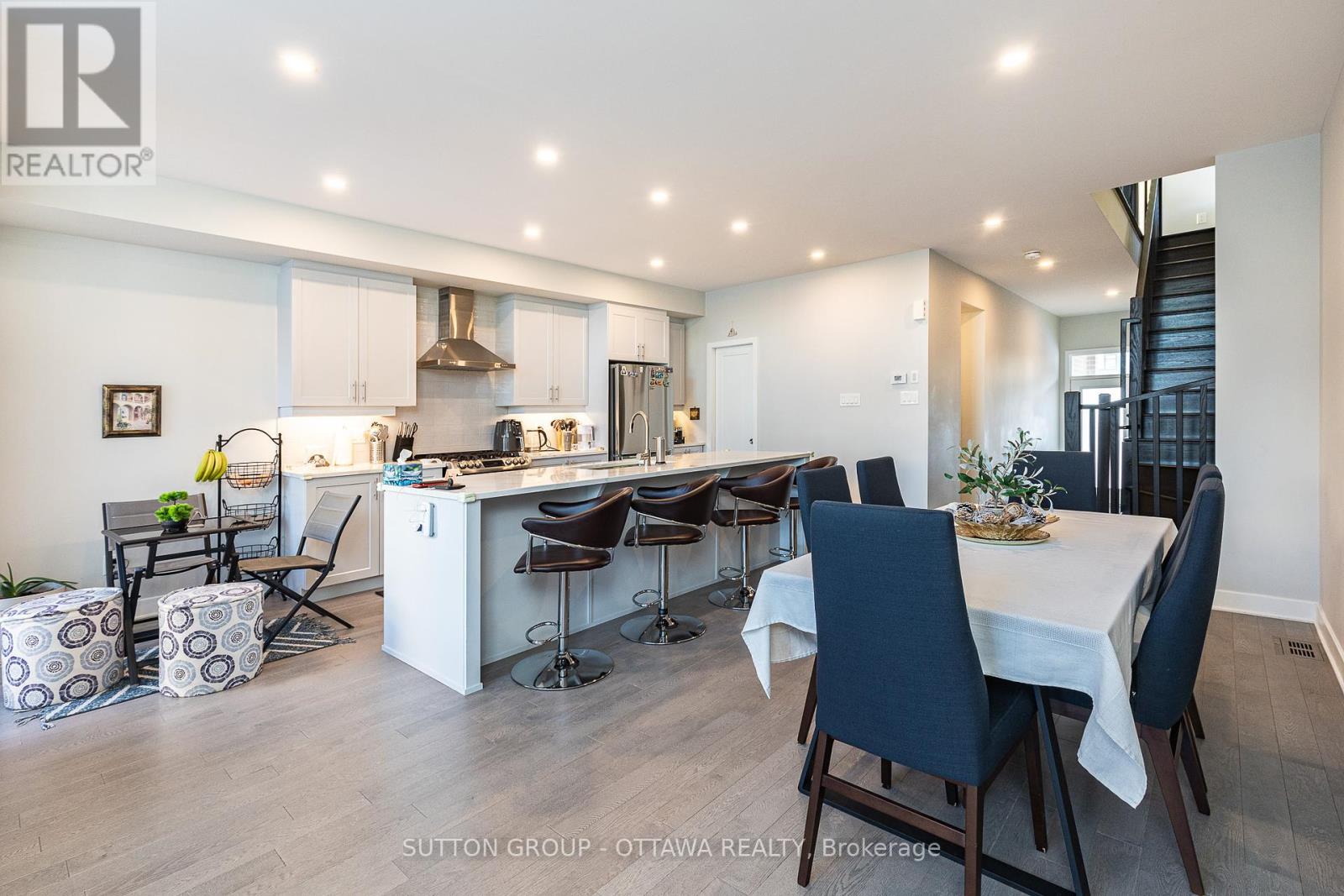 Photo 34 of 214 Big Dipper Street, Ottawa ON