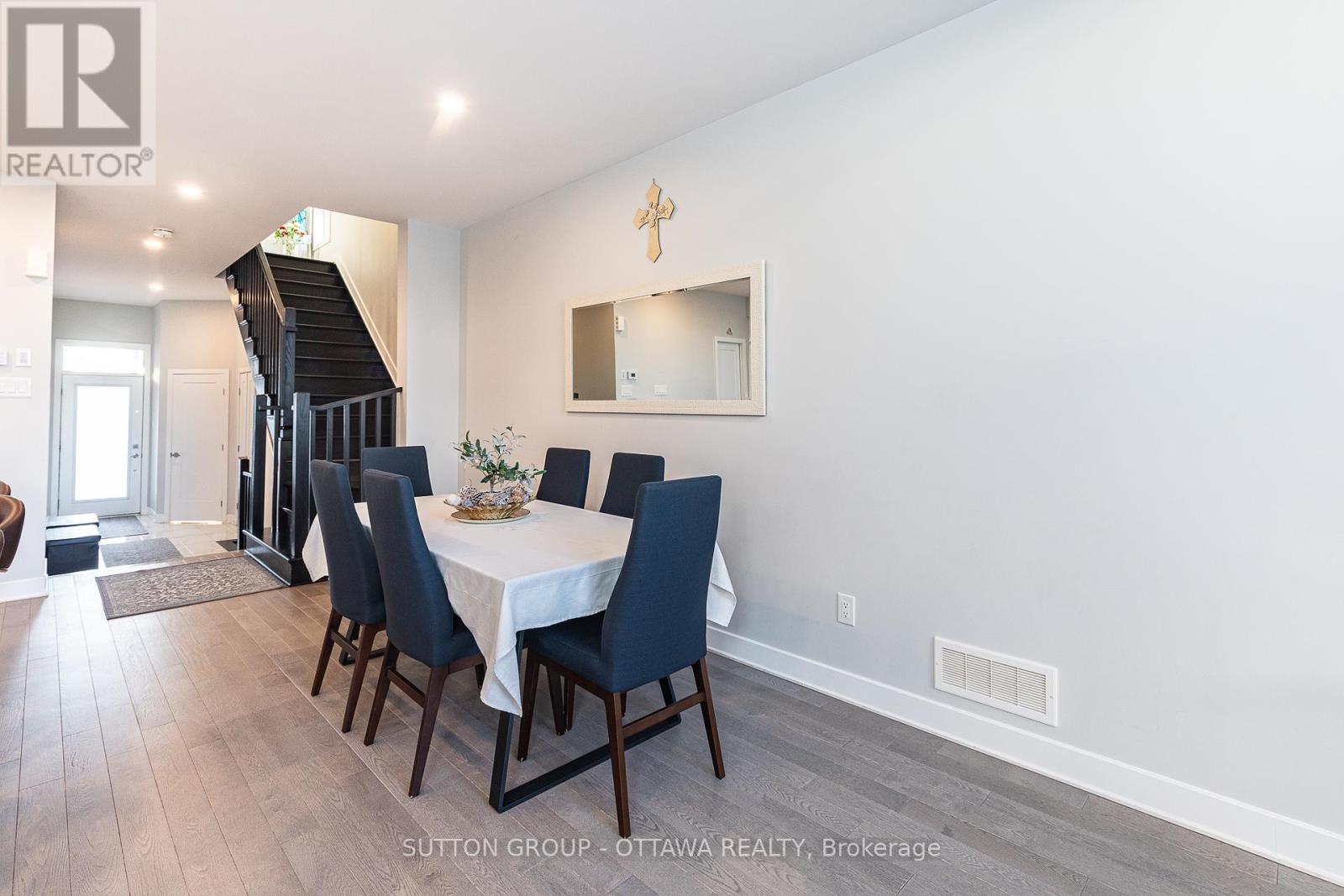 Photo 38 of 214 Big Dipper Street, Ottawa ON