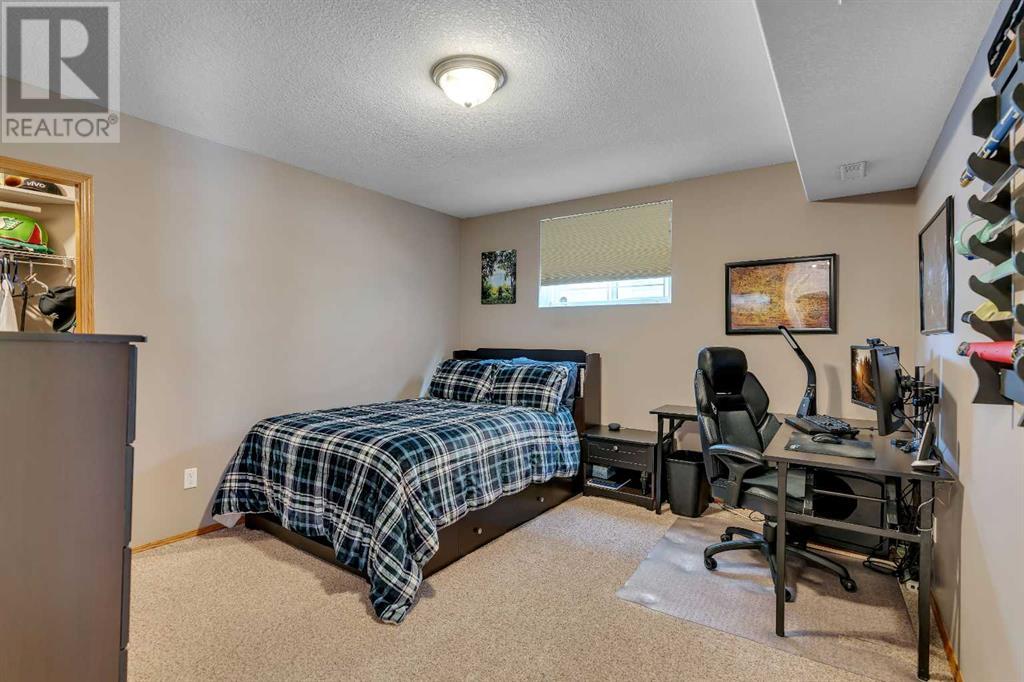 Single Family House for Sale in  Royal Abbey Court NW Royal Oak Calgary 